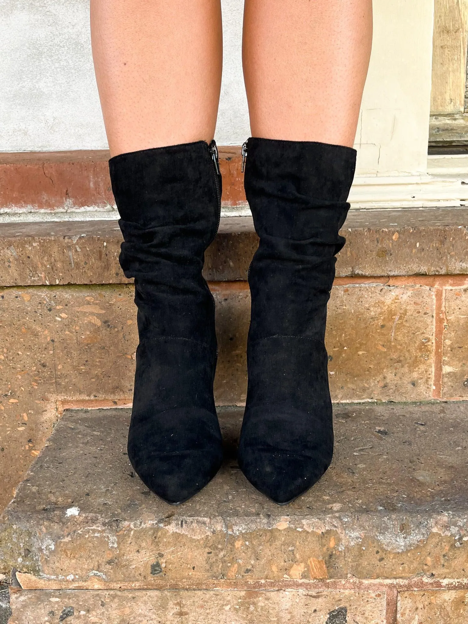 Black Suede Elegant Boot