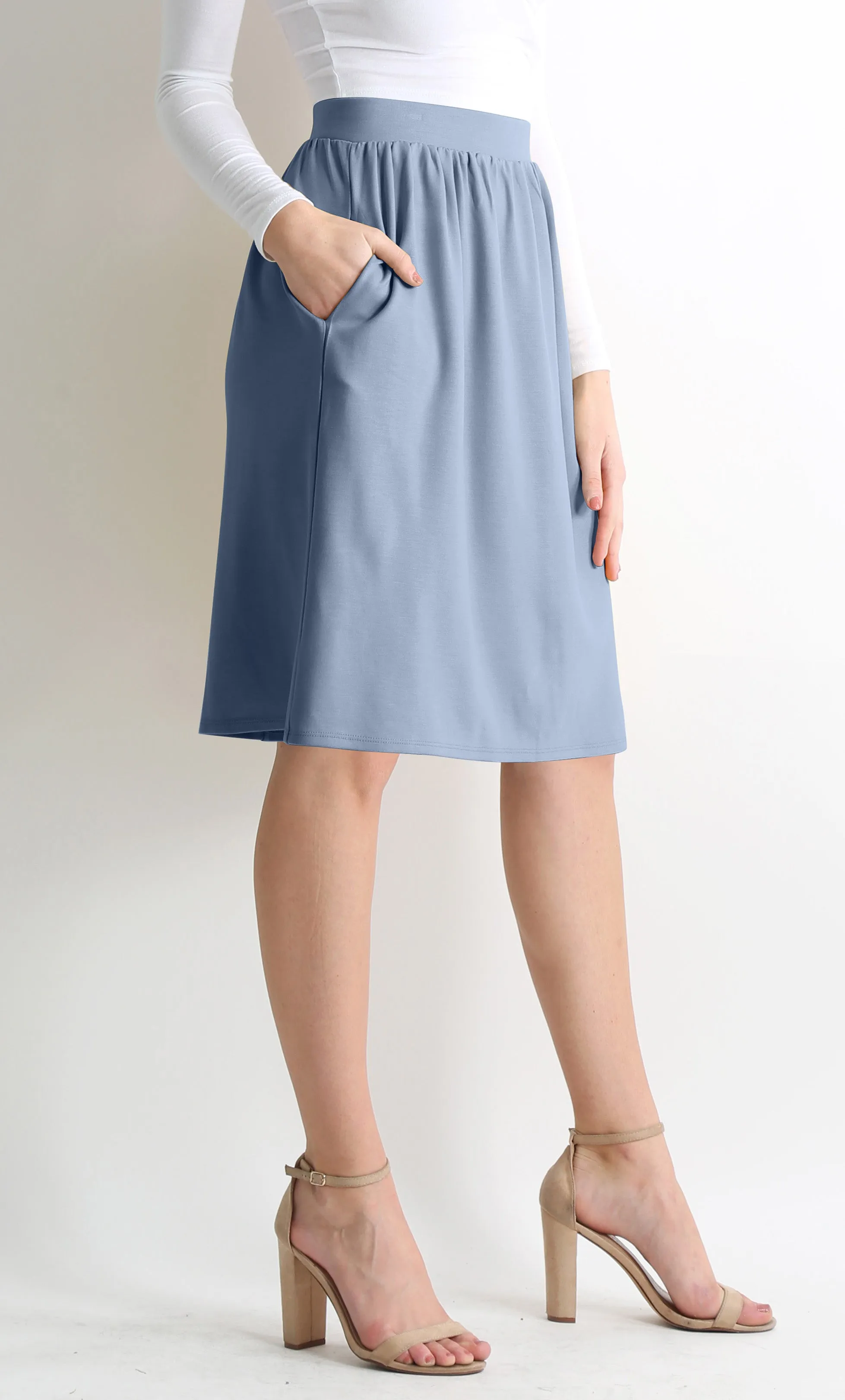 Poise With Pockets Flare Skirt