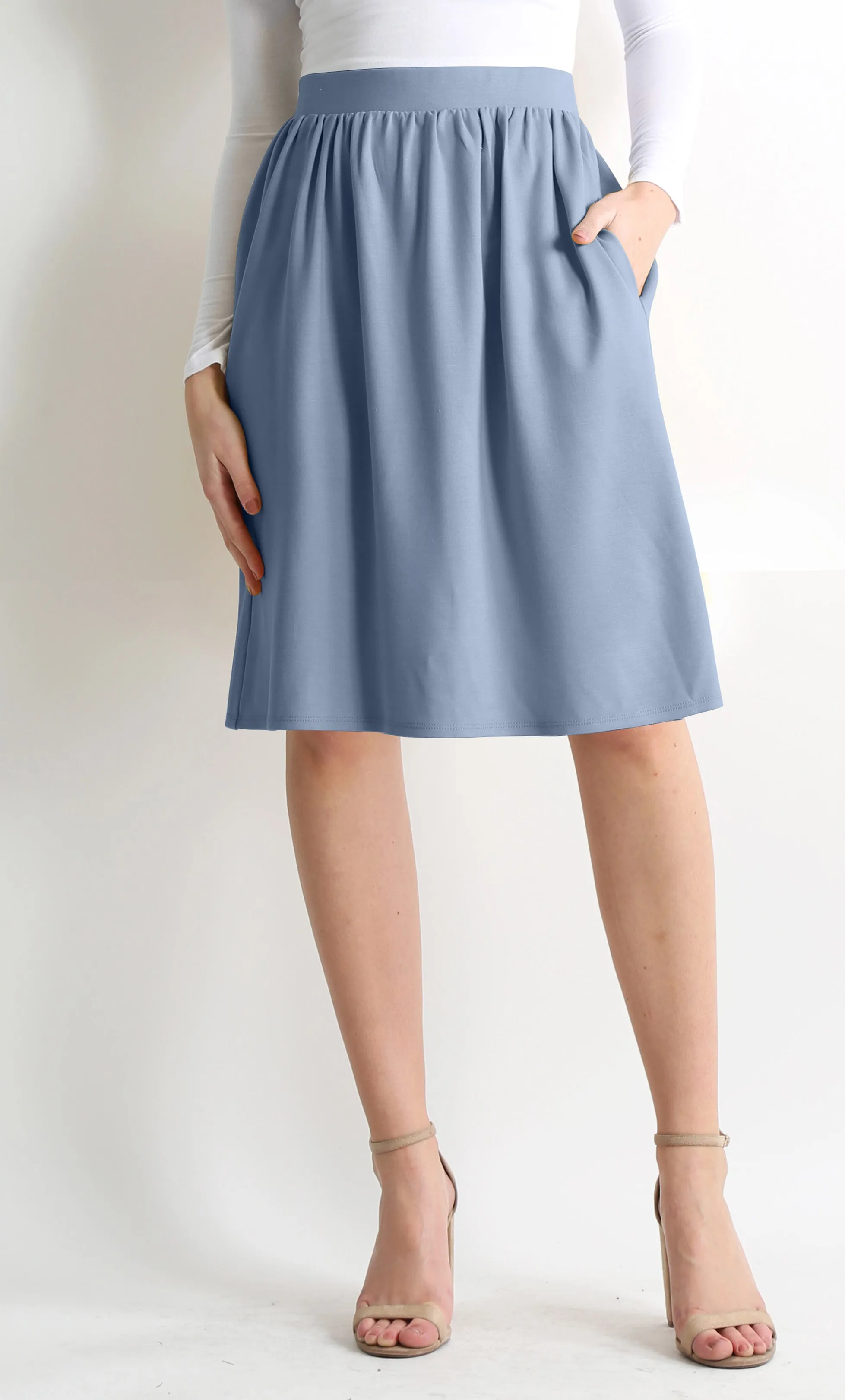 Poise With Pockets Flare Skirt