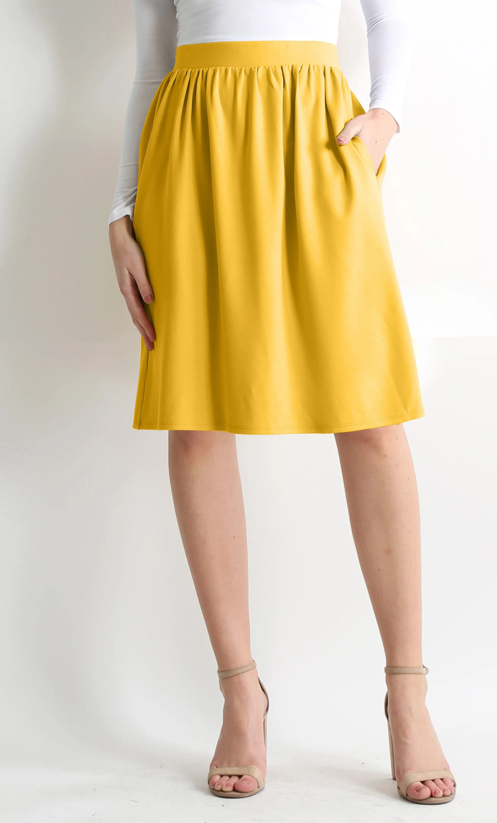 Poise With Pockets Flare Skirt