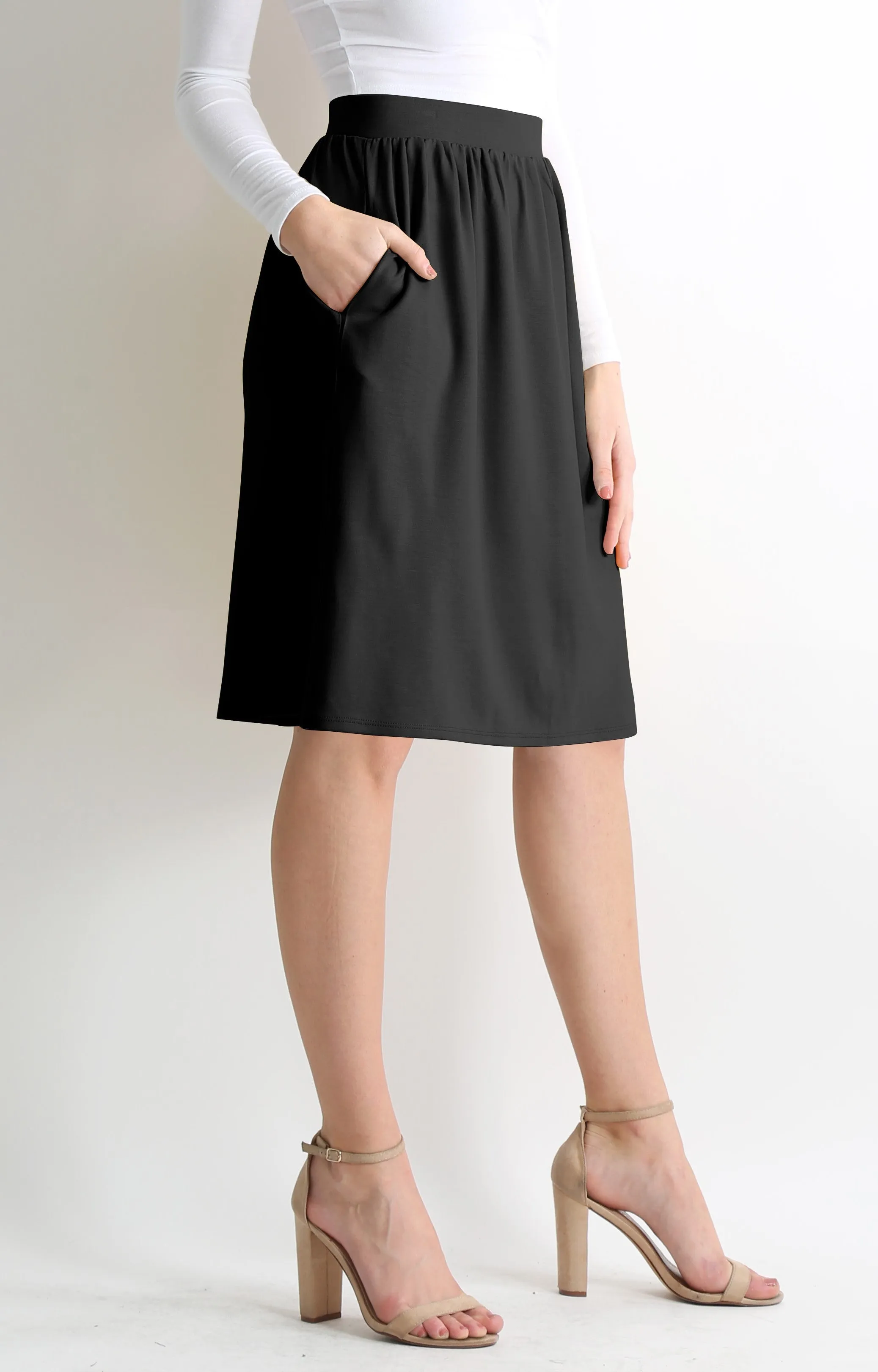 Poise With Pockets Flare Skirt